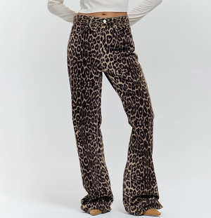 How to have Leopard Print Women Jeans that Fit